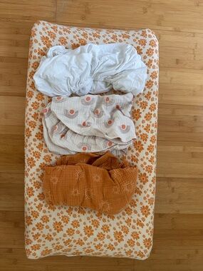 Brixton Phoenix + 1 Burts Bees Changing Pad Covers